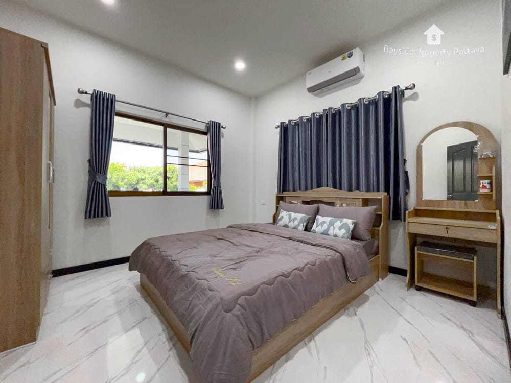 Modernes Einfamilienhaus mit 3 Schlafzimmern zum Verkauf in Pattaya Hill 2 20