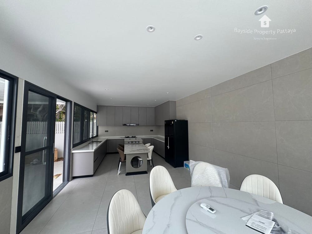 ขาย 3 ห้องนอน บ้าน ใน พัทยาตะวันออก, พัทยา 8