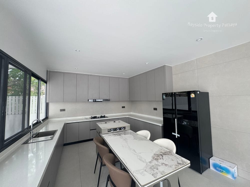 ขาย 3 ห้องนอน บ้าน ใน พัทยาตะวันออก, พัทยา 9