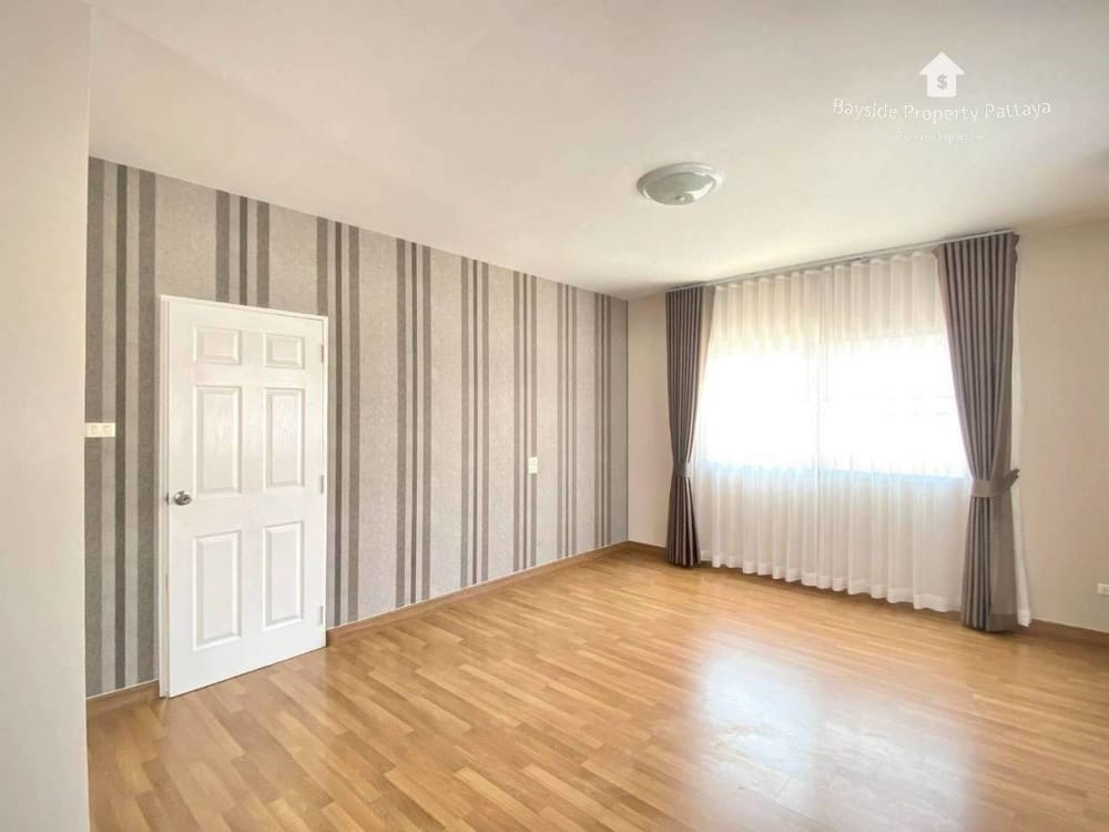 For Sale: 3-Bedroom House in Baan Klang Suan, Nong Pla Lai, Pattaya - Pet Friendly with 24/7 Security 18