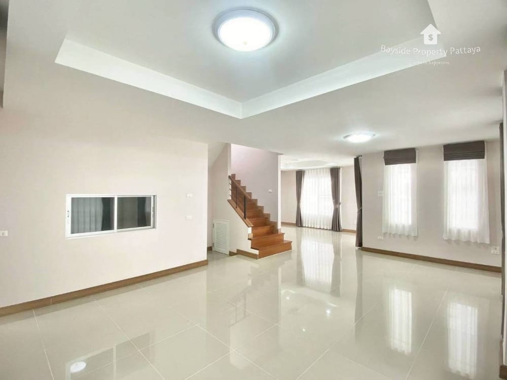 For Sale: 3-Bedroom House in Baan Klang Suan, Nong Pla Lai, Pattaya - Pet Friendly with 24/7 Security 23
