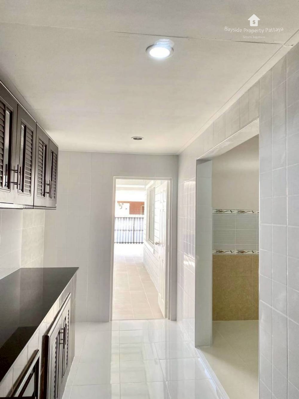 For Sale: 3-Bedroom House in Baan Klang Suan, Nong Pla Lai, Pattaya - Pet Friendly with 24/7 Security 26