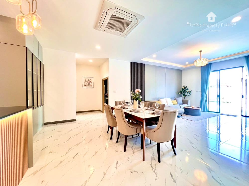 4-Bedroom Pool Villa with Air Conditioning for Sale in Nong Pla Lai, Pattaya 2