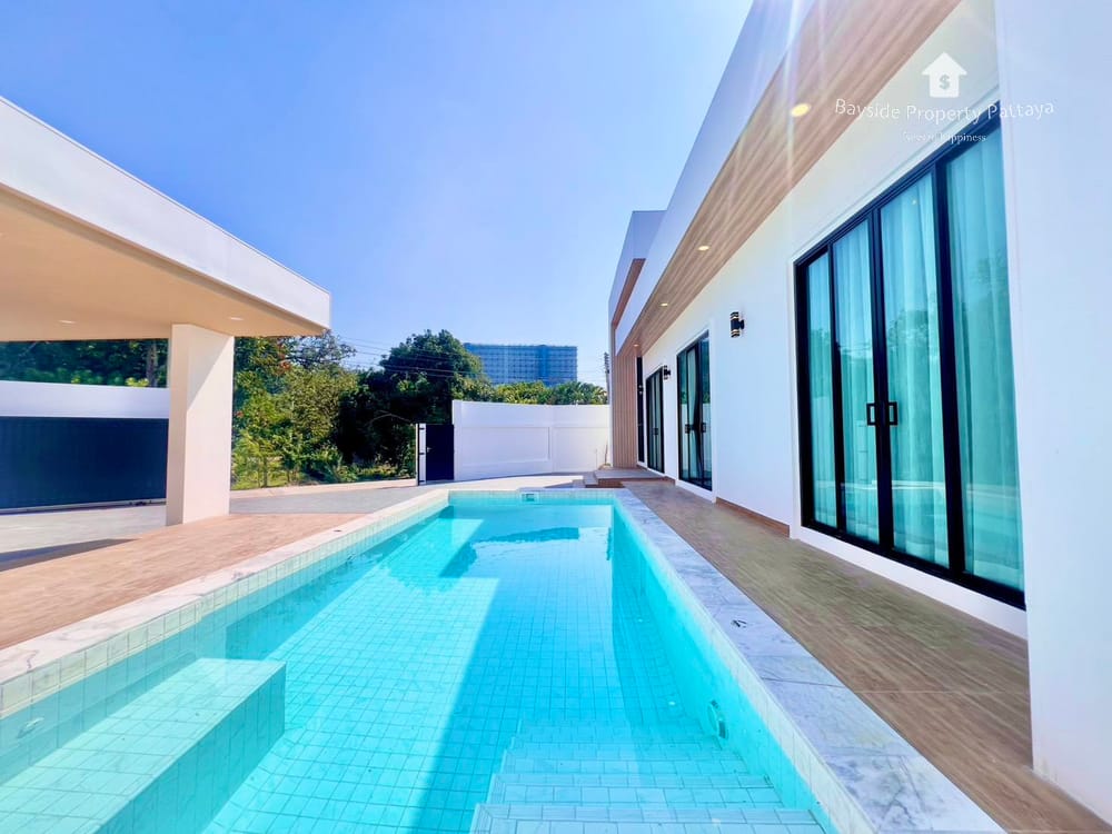 4-Bedroom Pool Villa with Air Conditioning for Sale in Nong Pla Lai, Pattaya 7