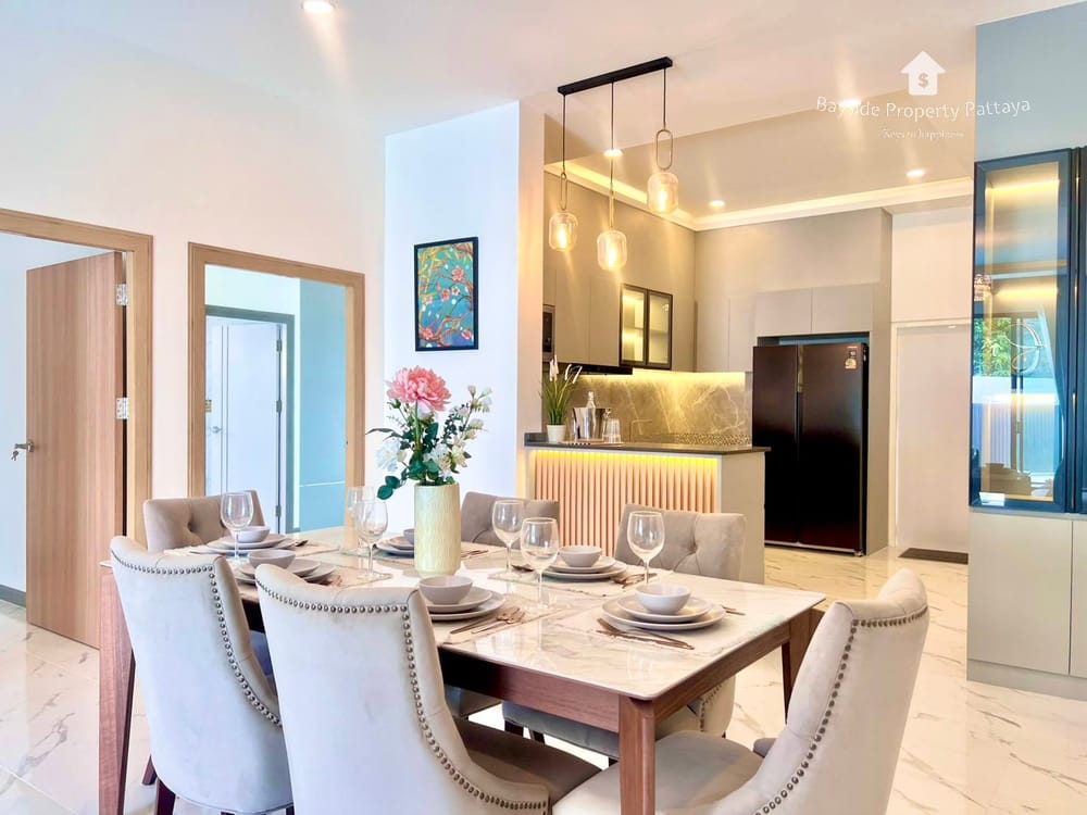 4-Bedroom Pool Villa with Air Conditioning for Sale in Nong Pla Lai, Pattaya 19