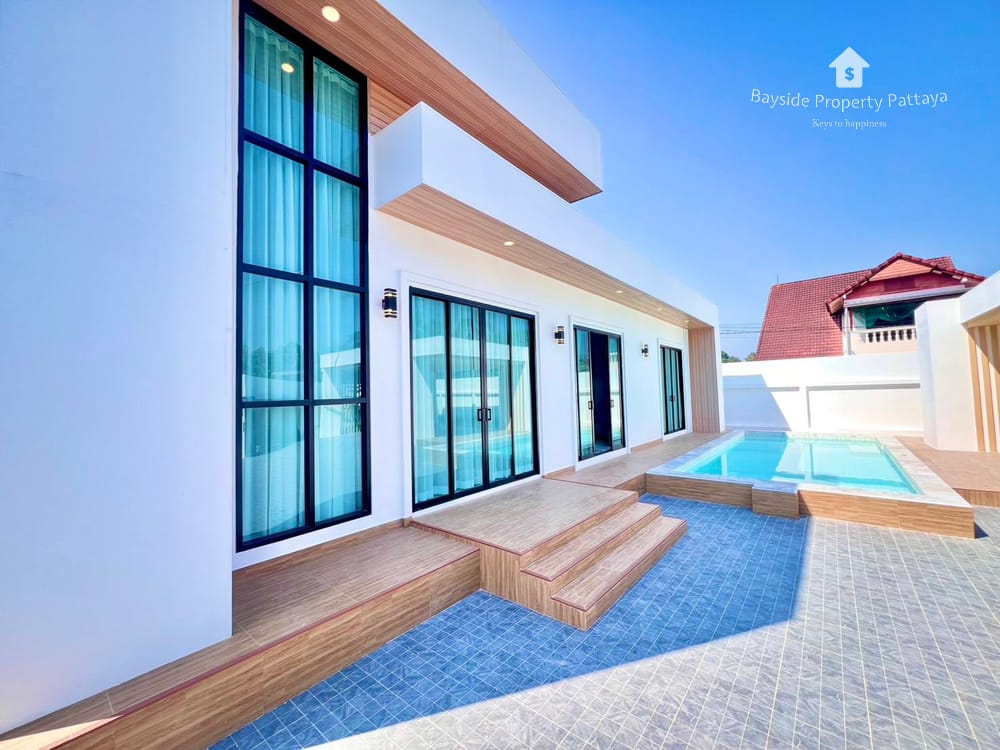 4-Bedroom Pool Villa with Air Conditioning for Sale in Nong Pla Lai, Pattaya 25