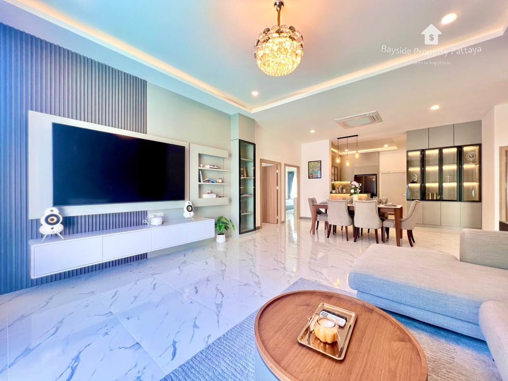 4-Bedroom Pool Villa with Air Conditioning for Sale in Nong Pla Lai, Pattaya 4