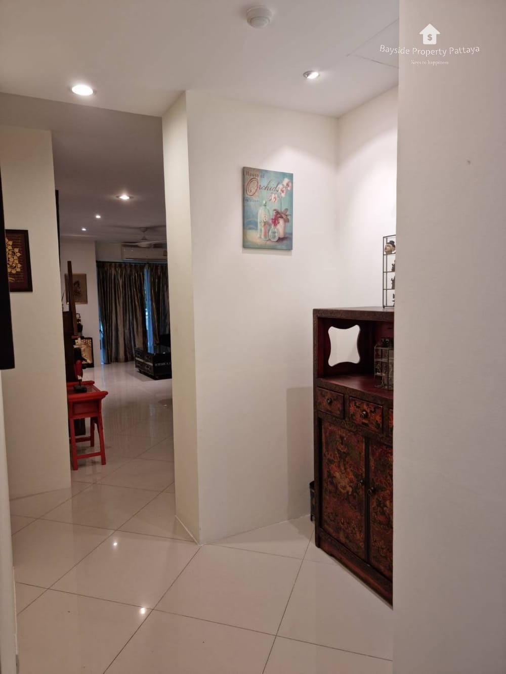 2-Bedroom Condo for Sale in Diamond Suites Resort, Pattaya City 4