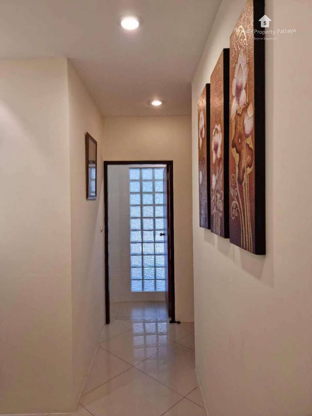 2-Bedroom Condo for Sale in Diamond Suites Resort, Pattaya City 11