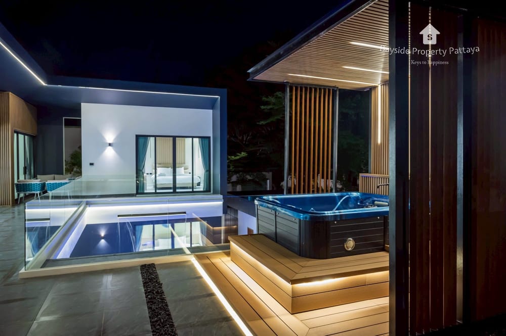Spacious 7-Bedroom Villa for Sale and Rent in Nagawari Villa, Jomtien 7