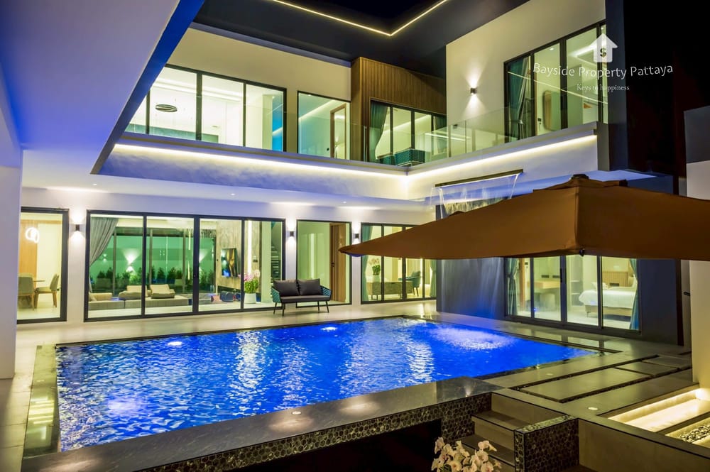 Spacious 7-Bedroom Villa for Sale and Rent in Nagawari Villa, Jomtien 10