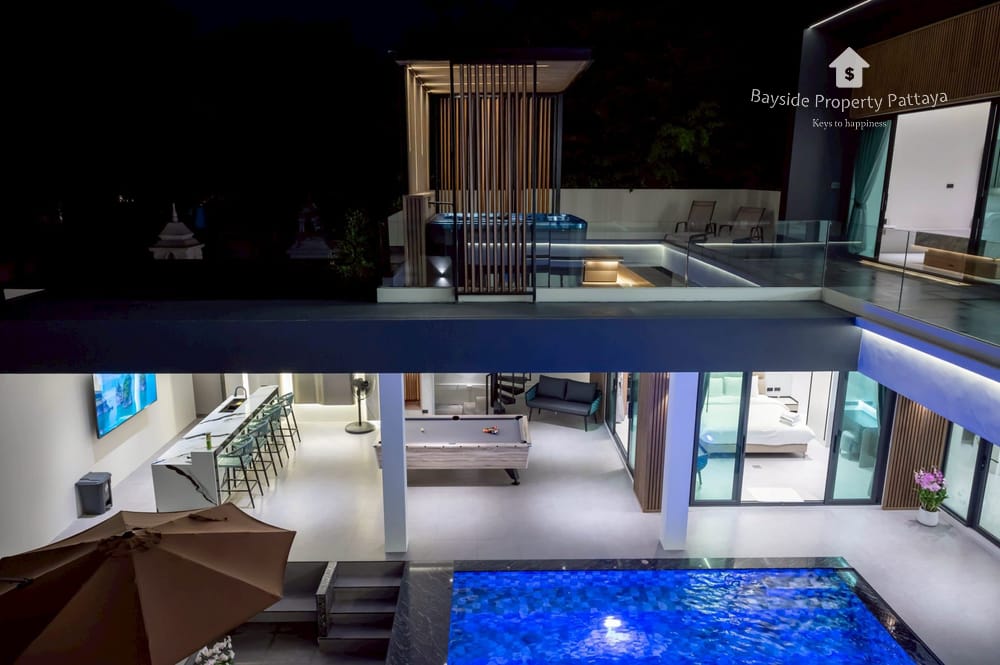 Spacious 7-Bedroom Villa for Sale and Rent in Nagawari Villa, Jomtien 13