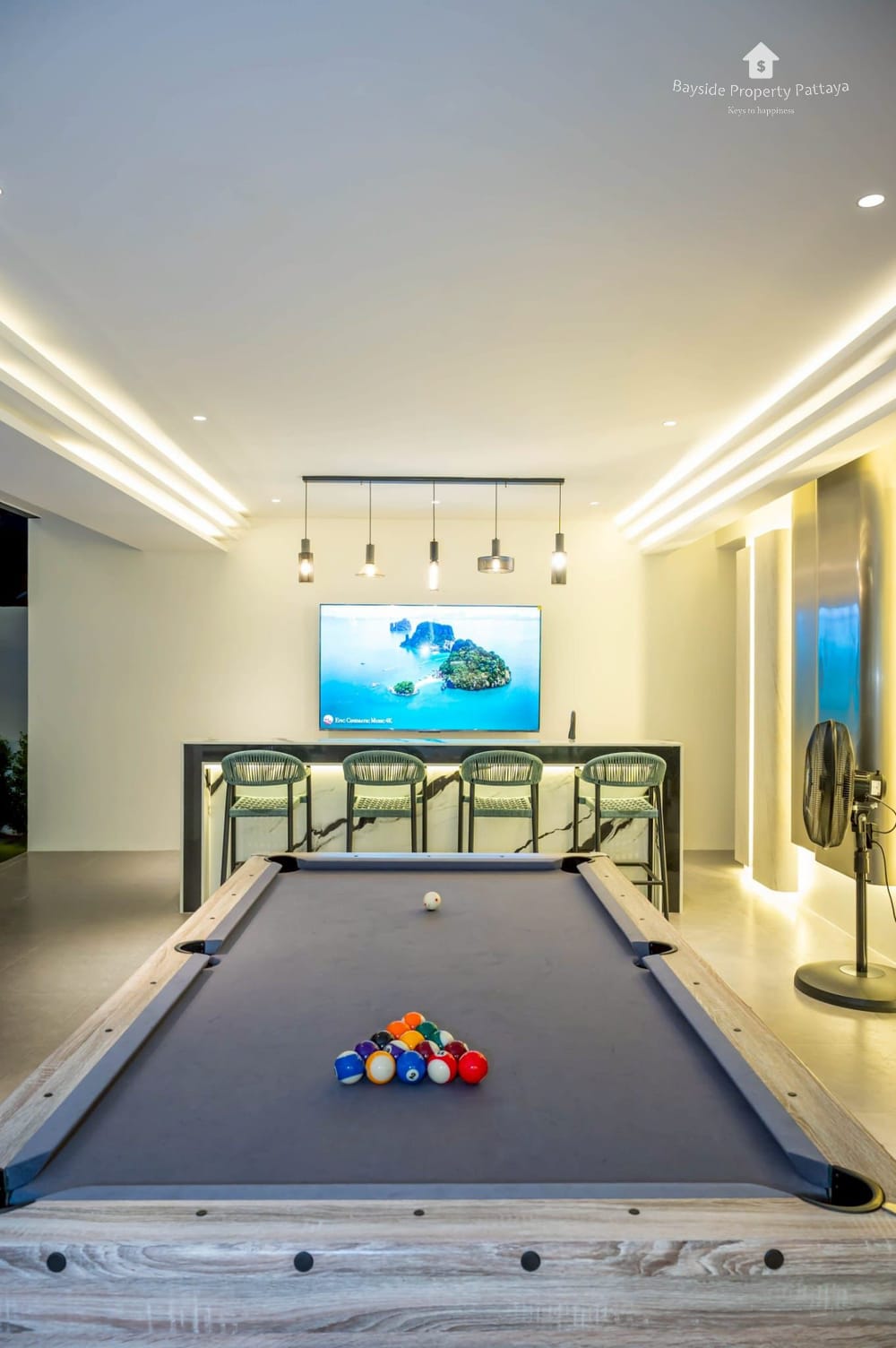 Spacious 7-Bedroom Villa for Sale and Rent in Nagawari Villa, Jomtien 17