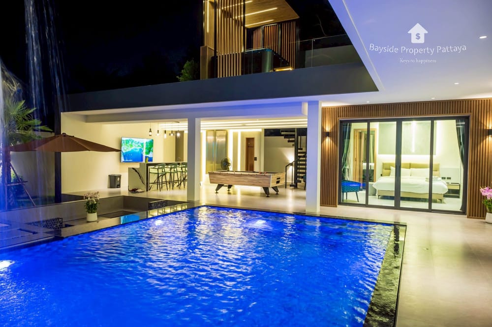 Spacious 7-Bedroom Villa for Sale and Rent in Nagawari Villa, Jomtien 20