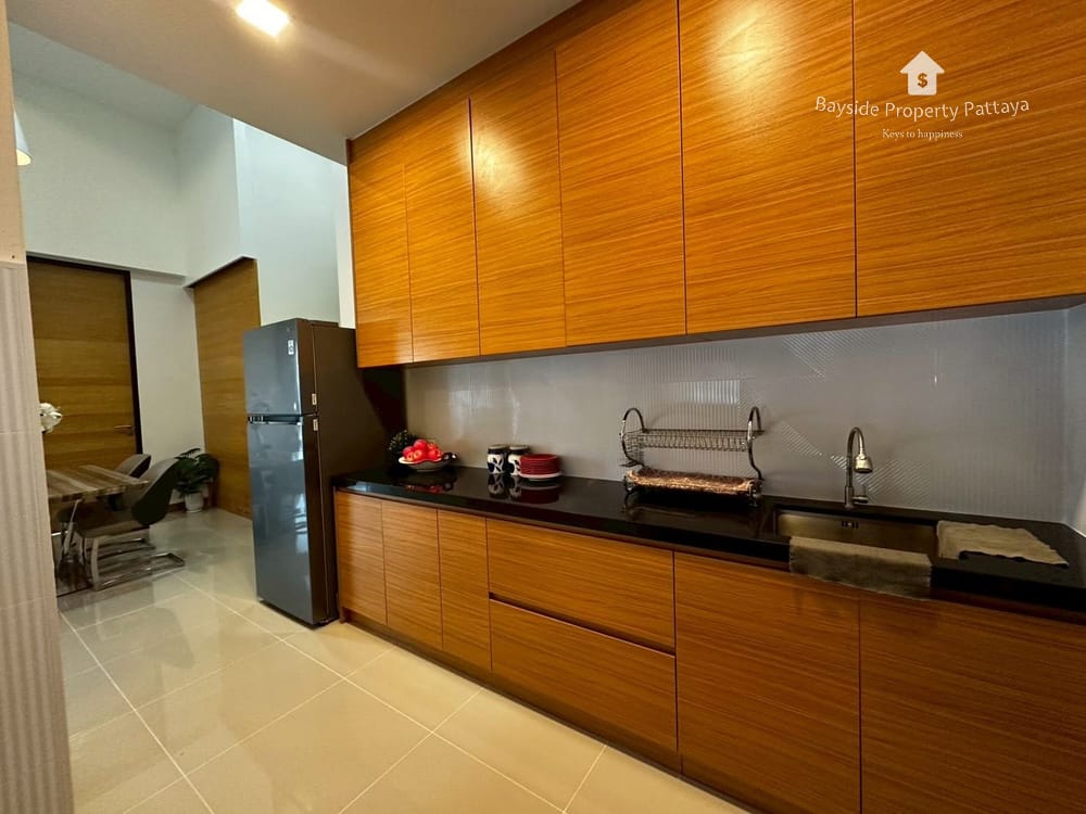 Stylish 2-Bedroom House for Sale in East Pattaya with Air Conditioning 11