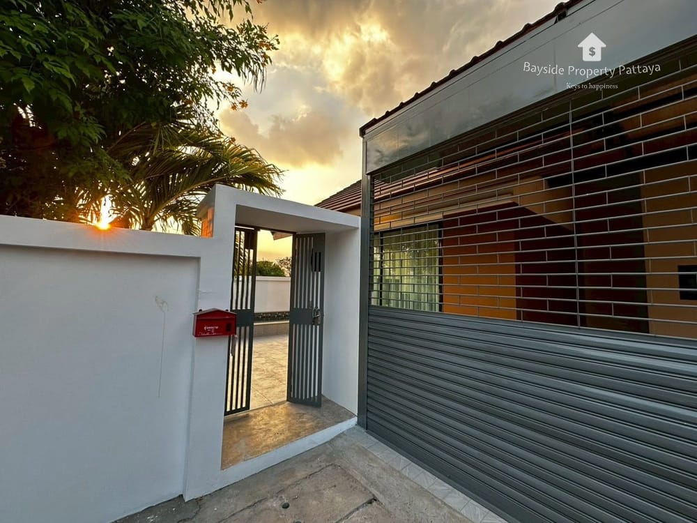 Stylish 2-Bedroom House for Sale in East Pattaya with Air Conditioning 10
