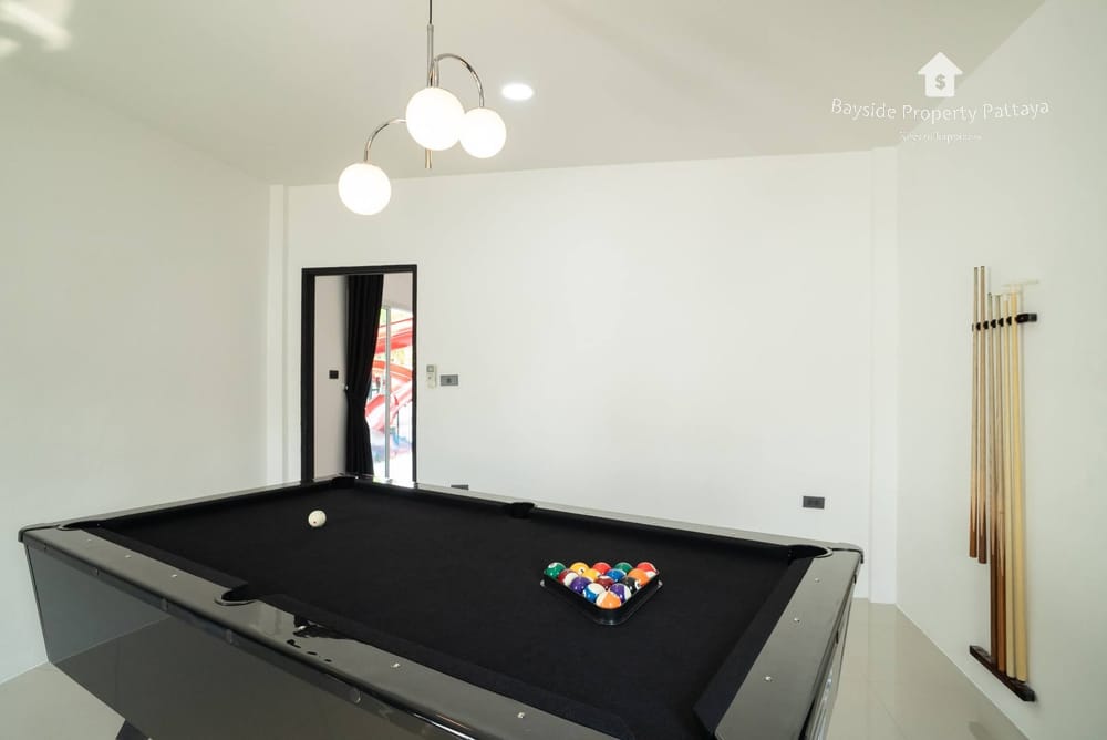 6-Bedroom Pool Villa for Sale or Rent in East Pattaya - Pet Friendly with Air Conditioning 7