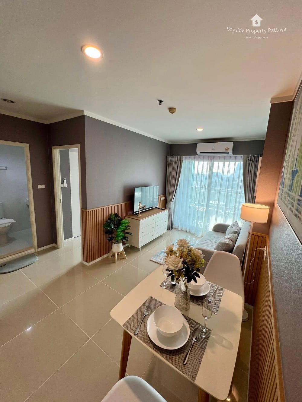 Sea View Condo for Sale in Lumpini Park Beach Jomtien, Pattaya with Air Conditioning 9