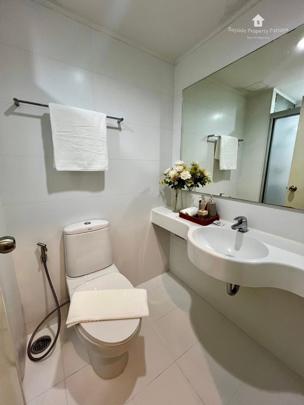 Sea View Condo for Sale in Lumpini Park Beach Jomtien, Pattaya with Air Conditioning 10