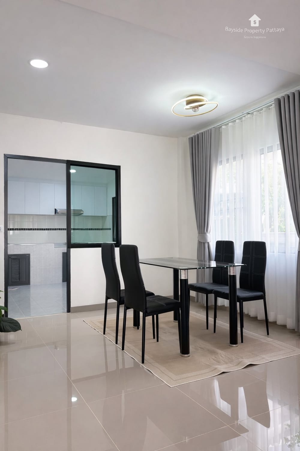 3-Bedroom Townhouse for Sale in East Pattaya with Air Conditioning 4