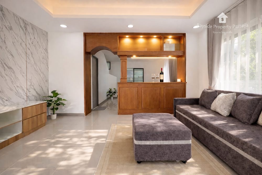 3-Bedroom Townhouse for Sale in East Pattaya with Air Conditioning 13