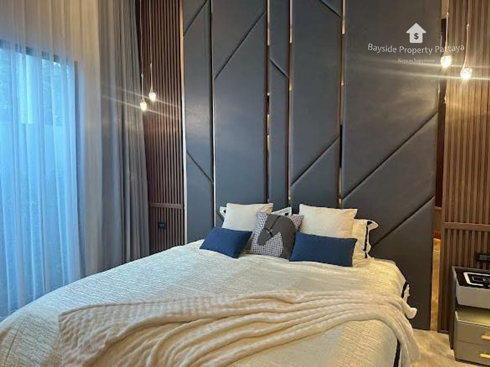 Spacious 3-Bedroom Villa for Sale in East Pattaya with Air Conditioning 8