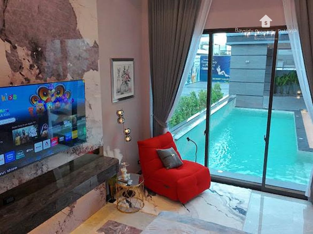 Spacious 3-Bedroom Villa for Sale in East Pattaya with Air Conditioning 14