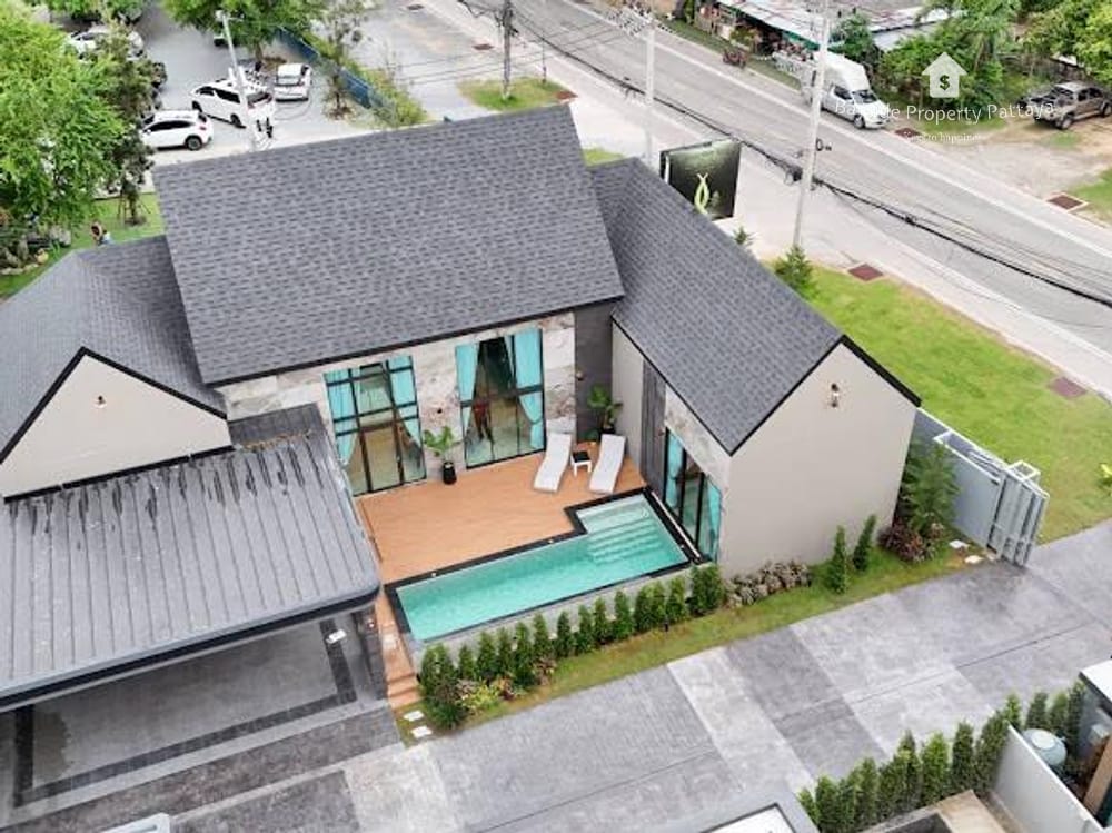 Spacious 3-Bedroom Villa for Sale in East Pattaya with Air Conditioning 15