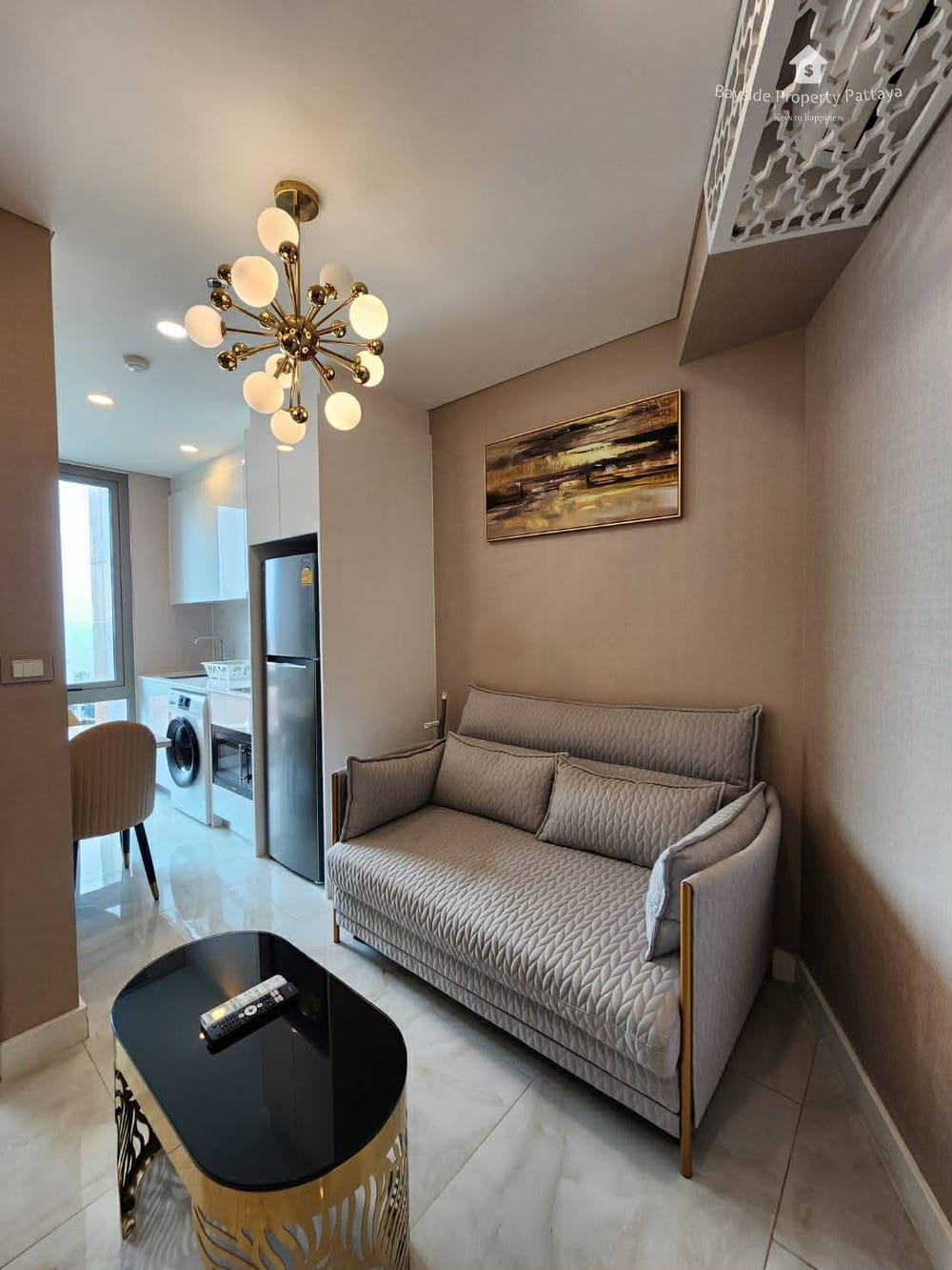 Beachfront 1-Bedroom Condo for Sale at Copacabana Beach Jomtien, Pattaya 4