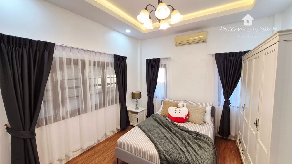 3-Bedroom Detached House with Air Conditioning for Sale in Huai Yai, Pattaya 19