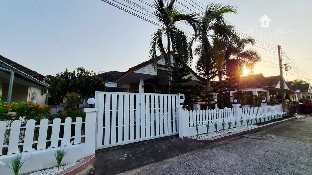 3-Bedroom Detached House with Air Conditioning for Sale in Huai Yai, Pattaya 3