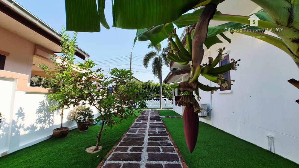 3-Bedroom Detached House with Air Conditioning for Sale in Huai Yai, Pattaya 9