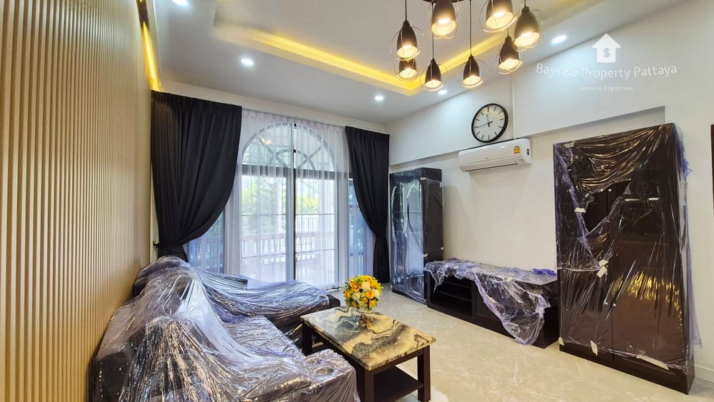 3-Bedroom Detached House with Air Conditioning for Sale in Huai Yai, Pattaya 18