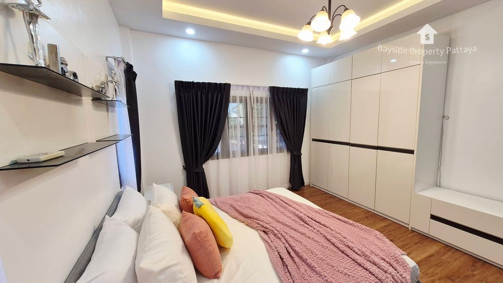 3-Bedroom Detached House with Air Conditioning for Sale in Huai Yai, Pattaya 20