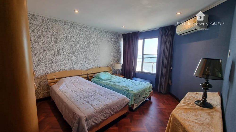 Beachfront 3-Bedroom Condo for Rent at Goldensand Beachside Condominium, Na Jomtien, Pattaya 4