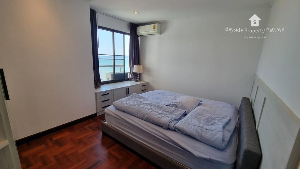 Beachfront 3-Bedroom Condo for Rent at Goldensand Beachside Condominium, Na Jomtien, Pattaya 5