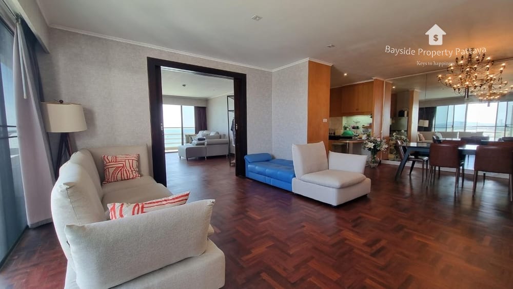 Beachfront 3-Bedroom Condo for Rent at Goldensand Beachside Condominium, Na Jomtien, Pattaya 9