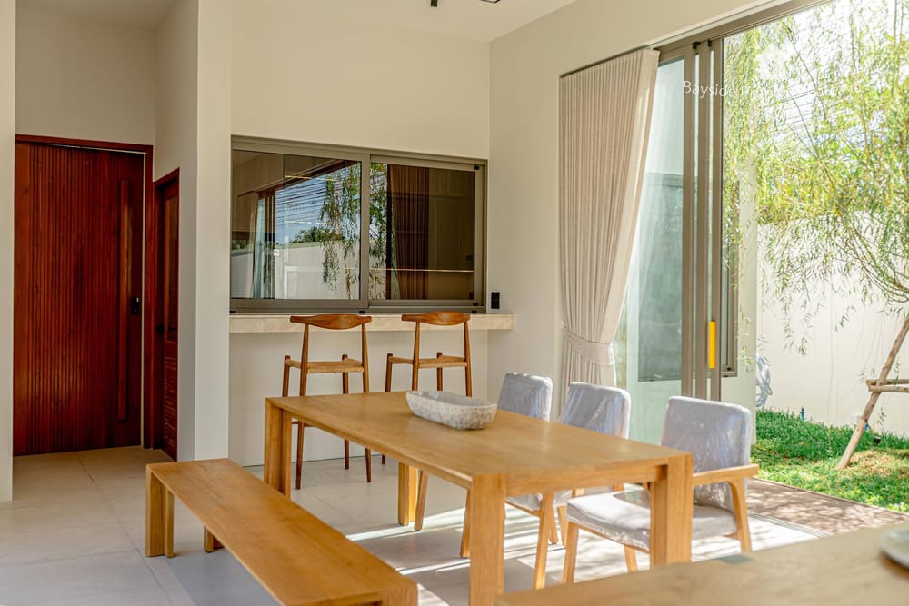 Продается 4-к. вилла, 350м², Dhewee Resort 32