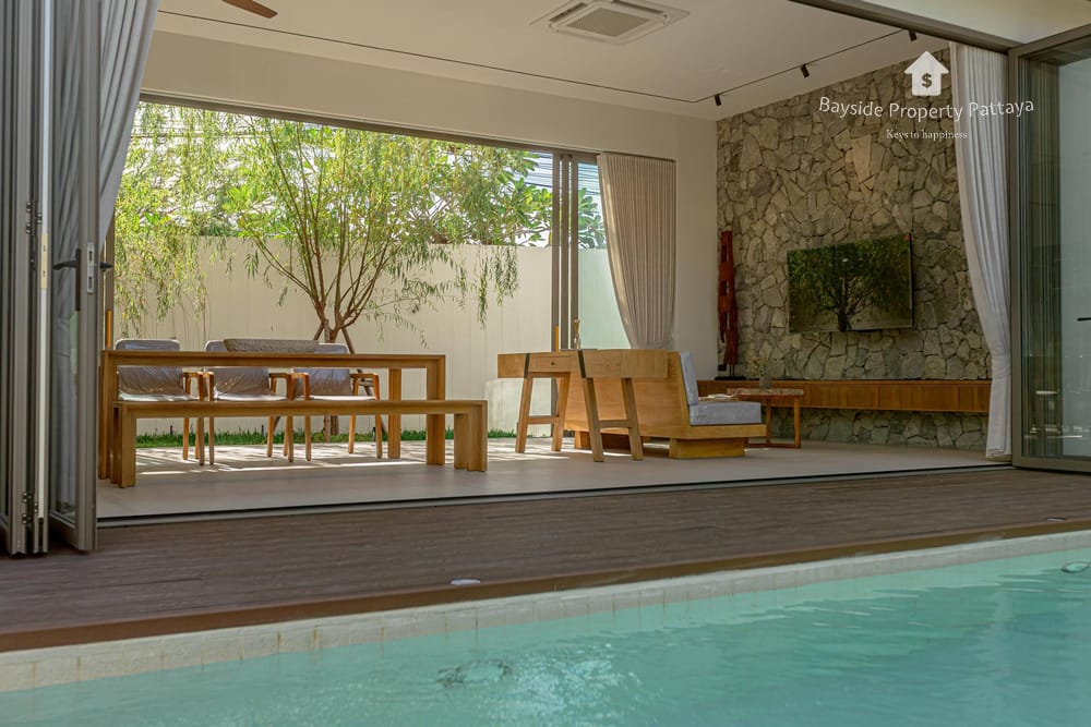 Продается 4-к. вилла, 350м², Dhewee Resort 40