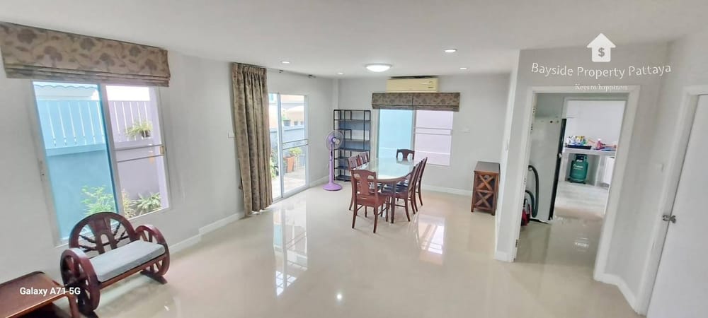 Geräumiges Einfamilienhaus (4 Schlafzimmer) in Ost-Pattaya zu verkaufen – Haustierfreundlich & Klimatisiert 4