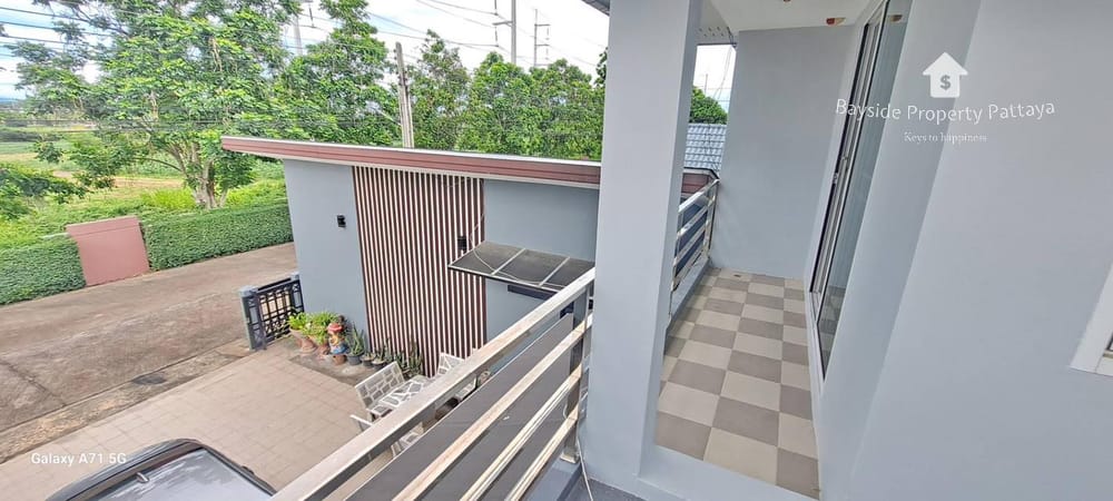 Geräumiges Einfamilienhaus (4 Schlafzimmer) in Ost-Pattaya zu verkaufen – Haustierfreundlich & Klimatisiert 26