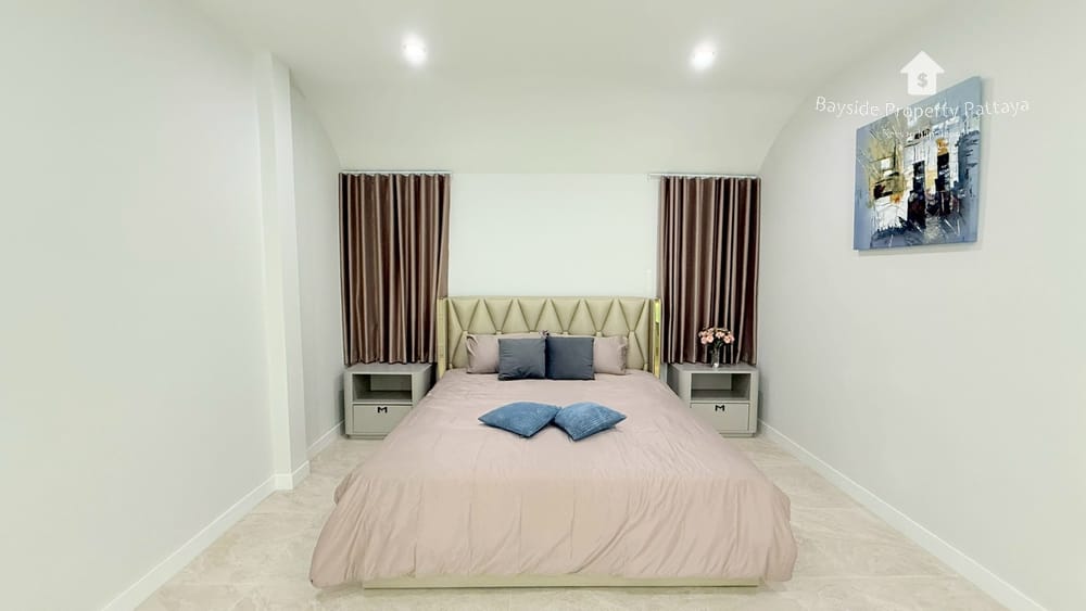 3-Bedroom Villa for Sale in Nibbana Shade, East Pattaya - Pet Friendly with 24/7 Security 16