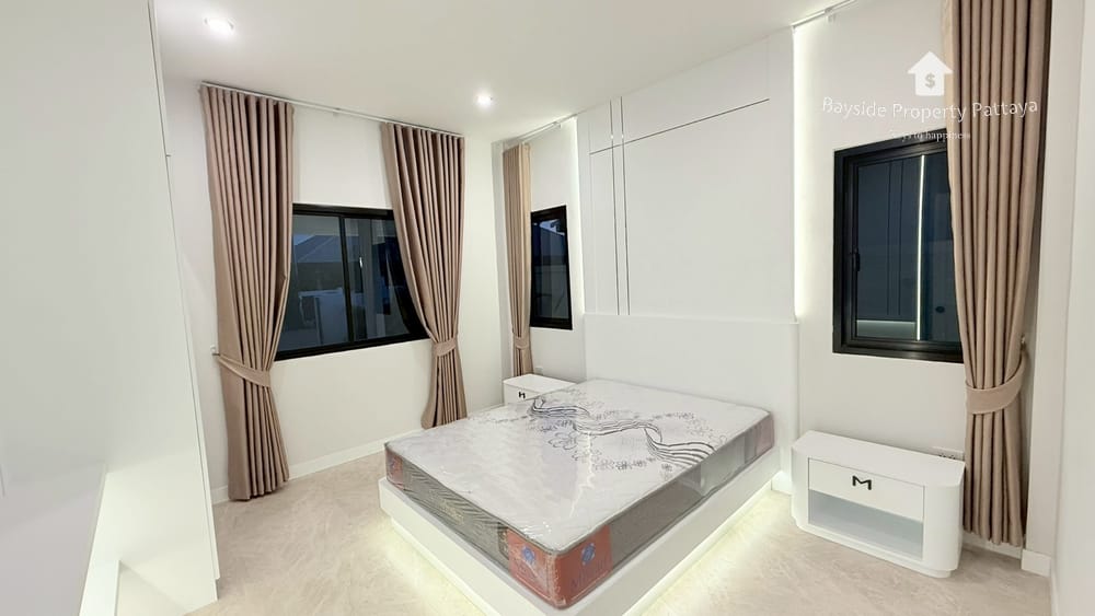 3-Bedroom Villa for Sale in Nibbana Shade, East Pattaya - Pet Friendly with 24/7 Security 19