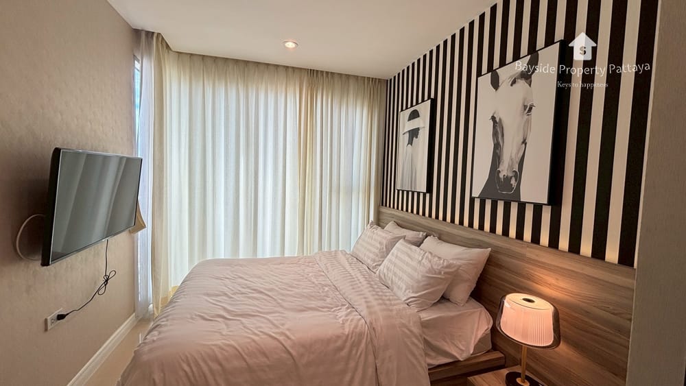 1-Bedroom Condo for Rent in The Riviera Jomtien with City View and Air Conditioning 4