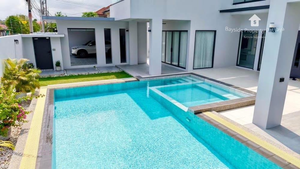 Spacious 5-Bedroom Pool Villa in East Pattaya - Pet Friendly with Air Conditioning 19