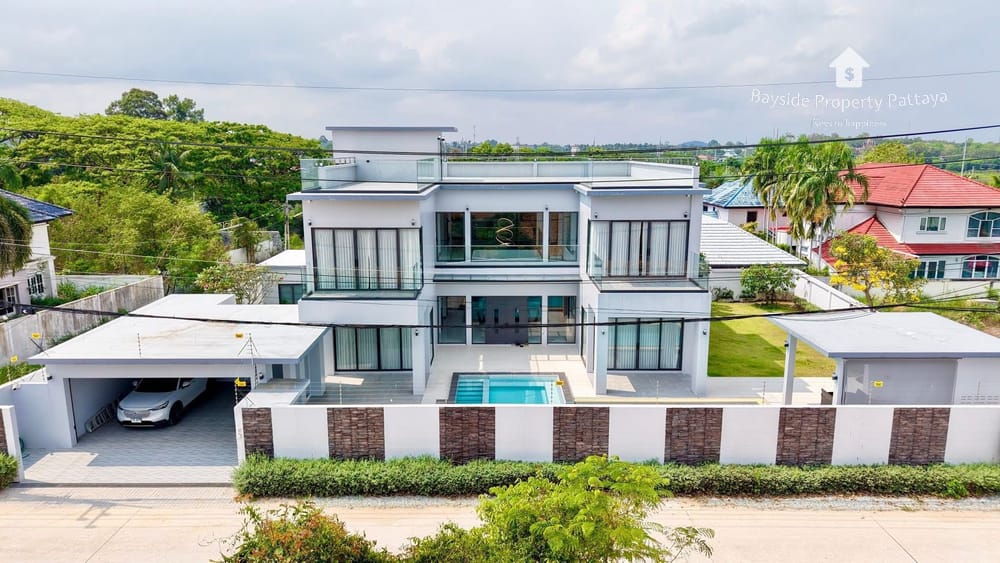 Spacious 5-Bedroom Pool Villa in East Pattaya - Pet Friendly with Air Conditioning 25