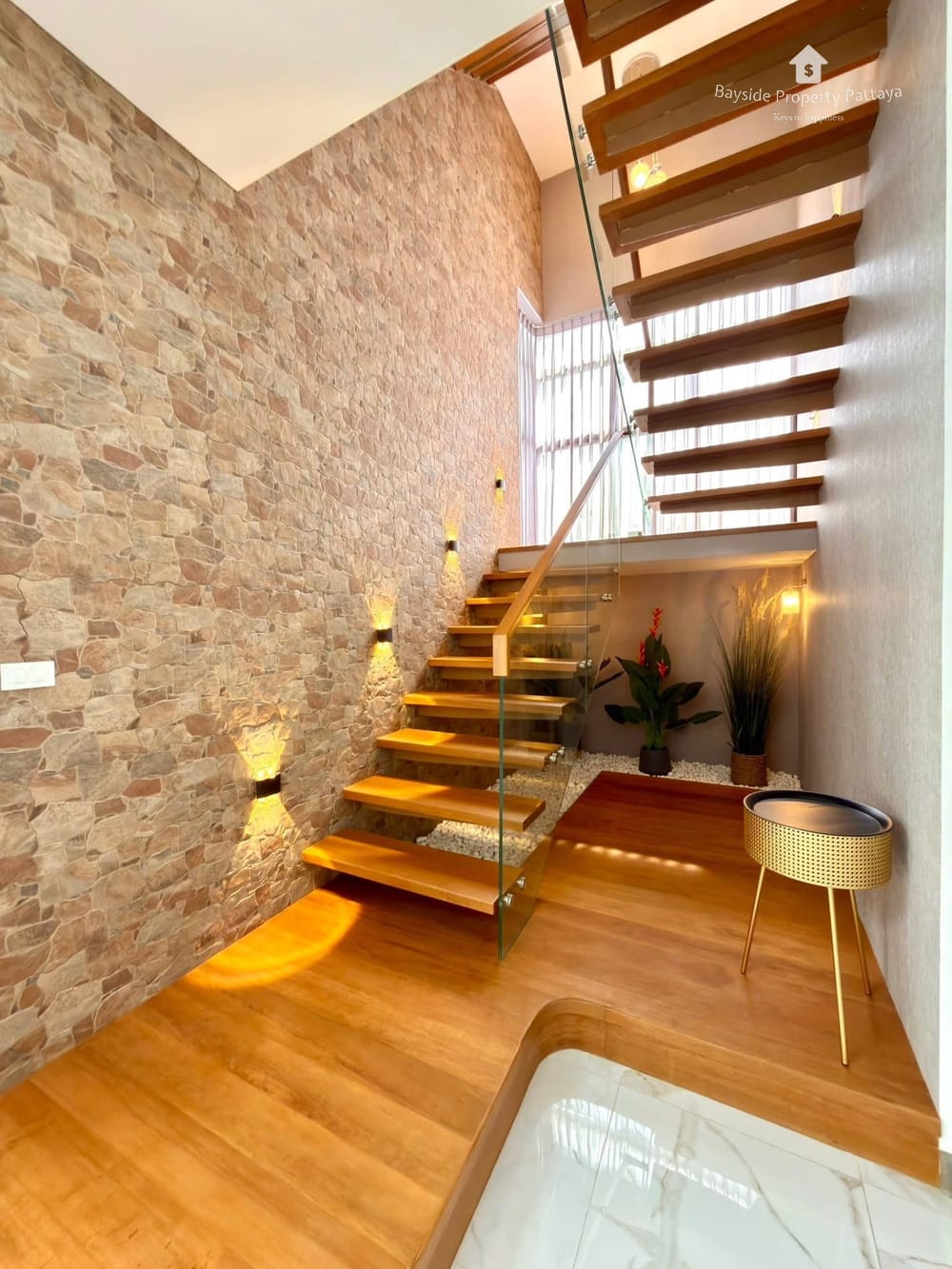 Spacious 5-Bedroom Pool Villa in East Pattaya - Pet Friendly with Air Conditioning 26