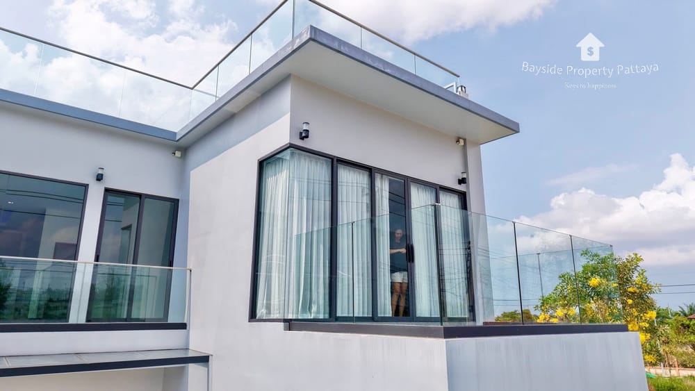 Spacious 5-Bedroom Pool Villa in East Pattaya - Pet Friendly with Air Conditioning 46