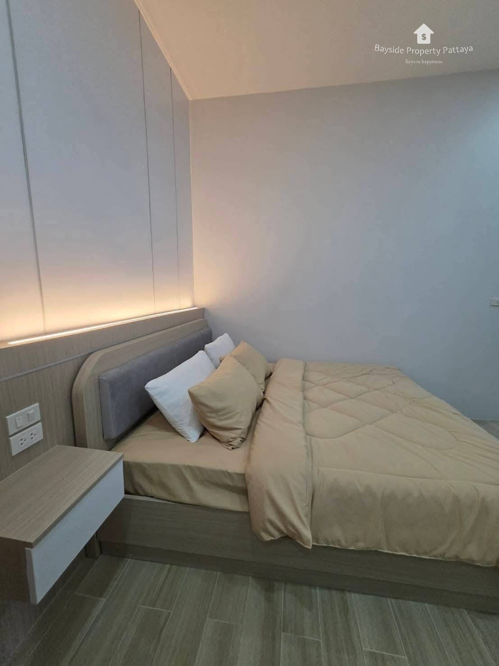 Сдаю 4-к. виллу, 350м², с бассейном, ЖК Modern, Ист Паттайя 8
