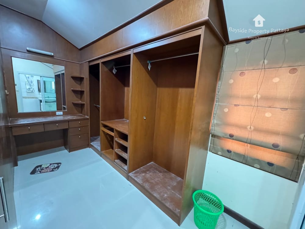Продается 4-к. дом, 300м², в ЖК «Jomtien», Паттайя 9